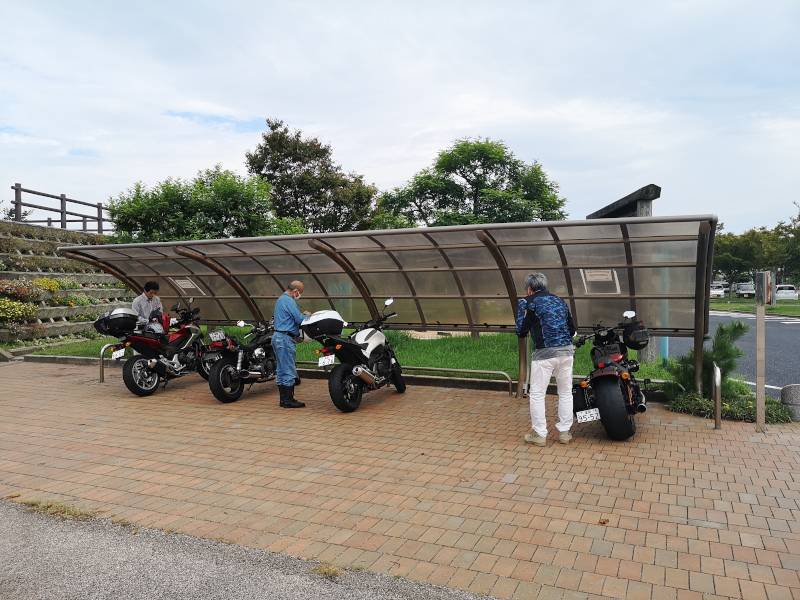 220917-玄海エネルギーパーク駐輪場にて.jpg 220917-玄海エネルギーパーク駐輪場にて.jpg