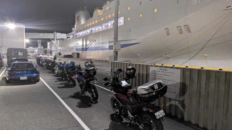 260713-新門司港-乗船待ち.jpg 260713-新門司港-乗船待ち.jpg