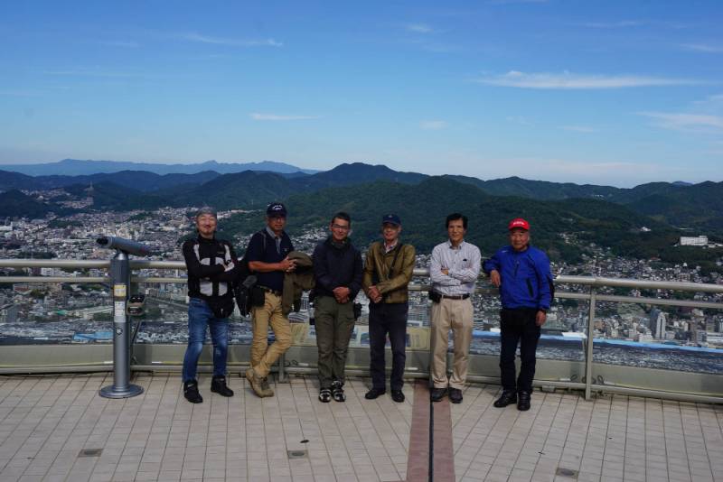 241012-稲佐山展望台で集合.jpg 241012-稲佐山展望台で集合.jpg