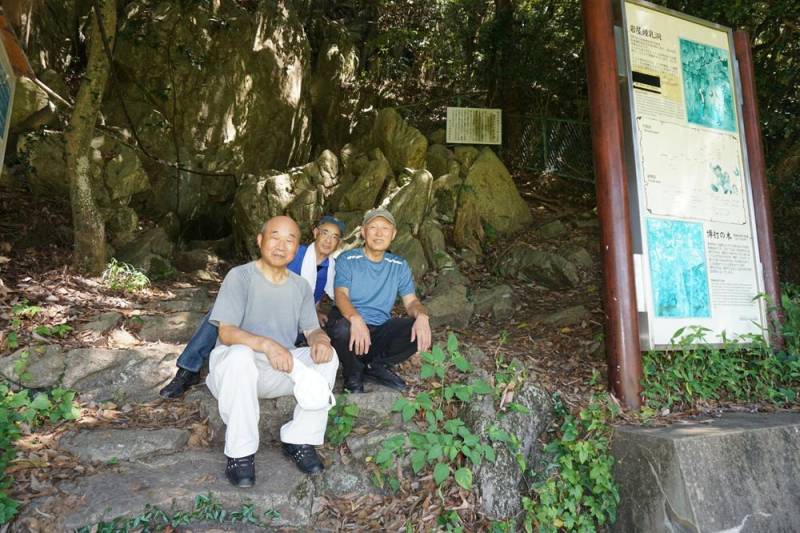 260823-岩屋鍾乳洞_集合.jpg 260823-岩屋鍾乳洞_集合.jpg