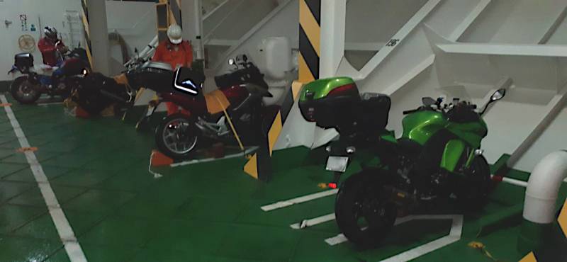240702-フェリー下船準備.jpg 240702-フェリー下船準備.jpg
