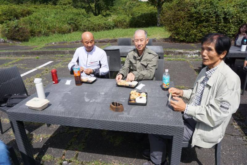 260920-昼食風景.jpg 260920-昼食風景.jpg