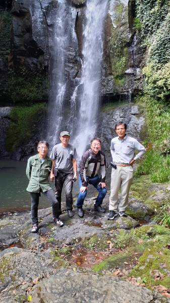 220731-潜竜ヶ滝での集合写真.jpg 220731-潜竜ヶ滝での集合写真.jpg
