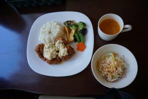 240923-お昼ごはん.jpg