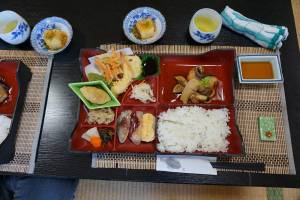 250429-4_豊後高田手前_お昼ごはん.jpg