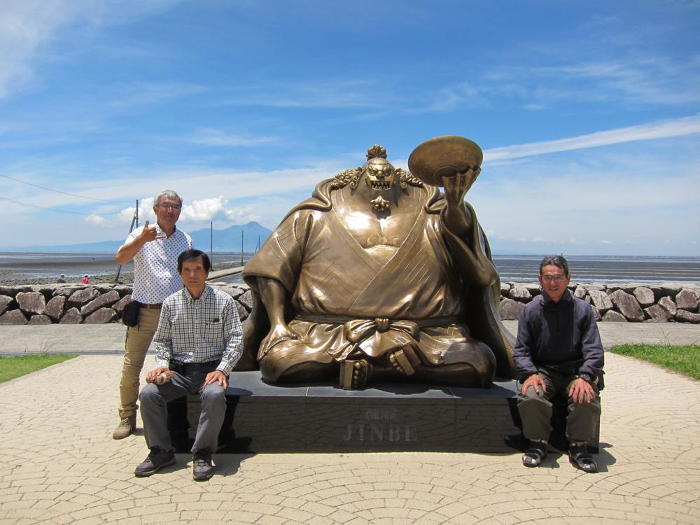 260613-長部田海床路_じんべい像.jpg