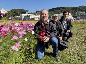 261017-集合写真_1三川内コスモスロード_菅原さんより_.jpg 261017-集合写真_1三川内コスモスロード_菅原さんより_.jpg