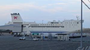 260722-横須賀港-それゆけ_それいゆ_.jpg 260722-横須賀港-それゆけ_それいゆ_.jpg